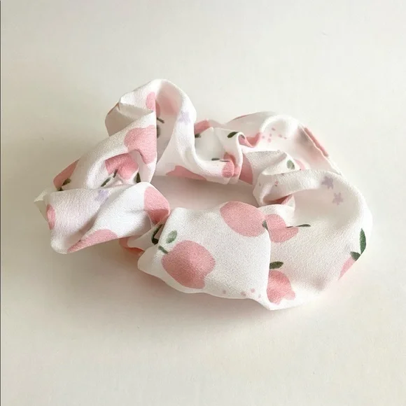 Woman | Scrunchies with Fruit Prints | Set of 5 - Picture 8 of 16